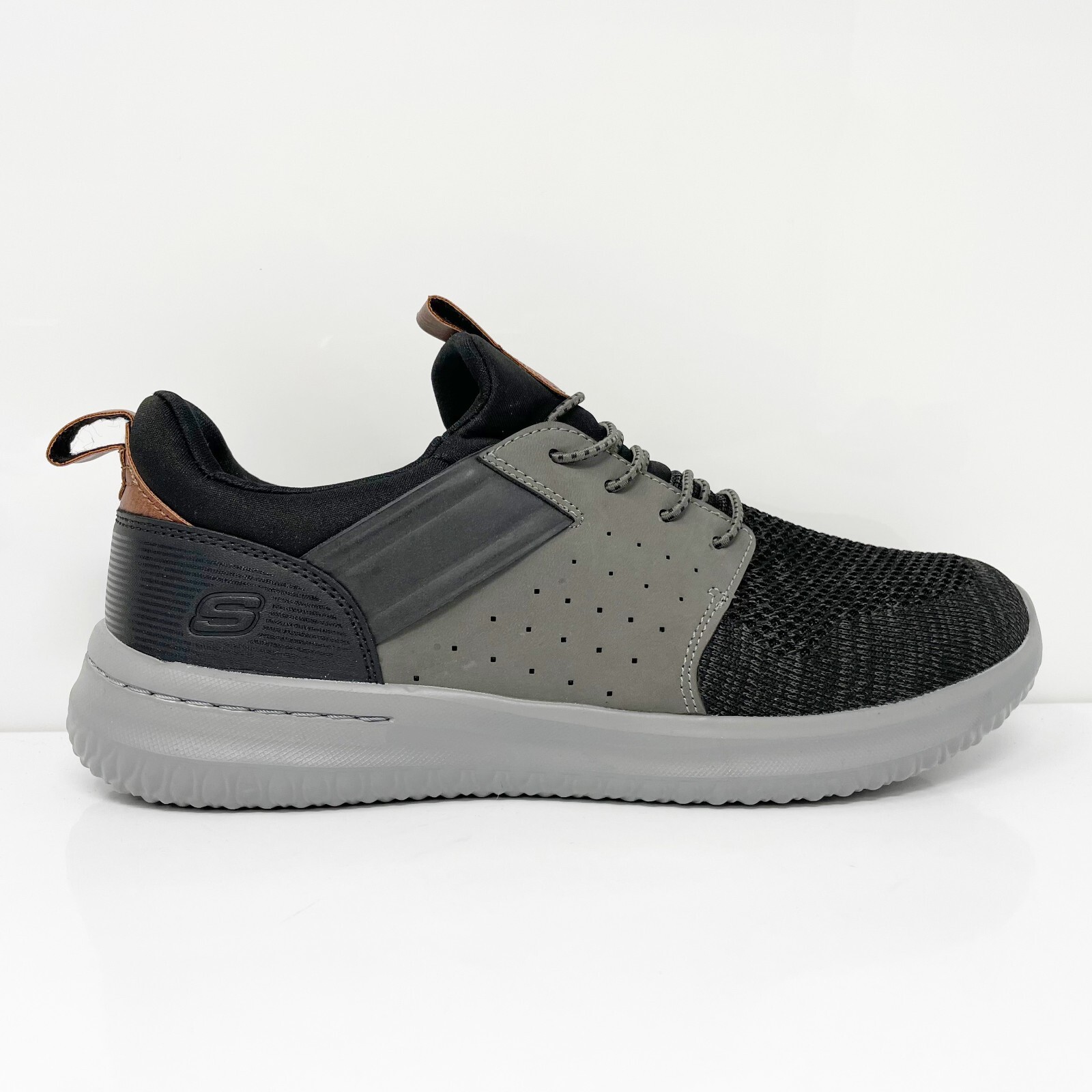 

Мужские кроссовки Skechers Delson 3.0 56299, размер 9, Черный, Delson 3.0