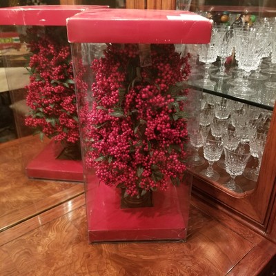 Marshall Field's Pep Berry Burgundy & Green Non-Seasonal Tree W/ Decorated Base