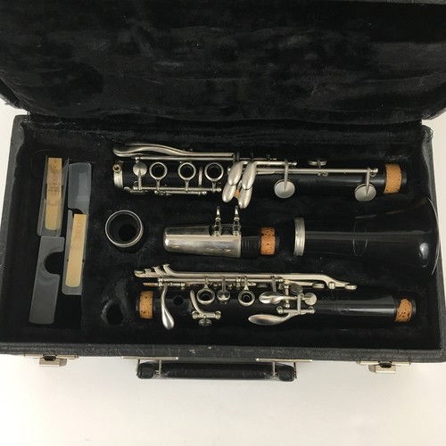Vito Reso-Tone 3 Clarinet W/ Case School Band Student Buffet Crampon Mouthpiece
