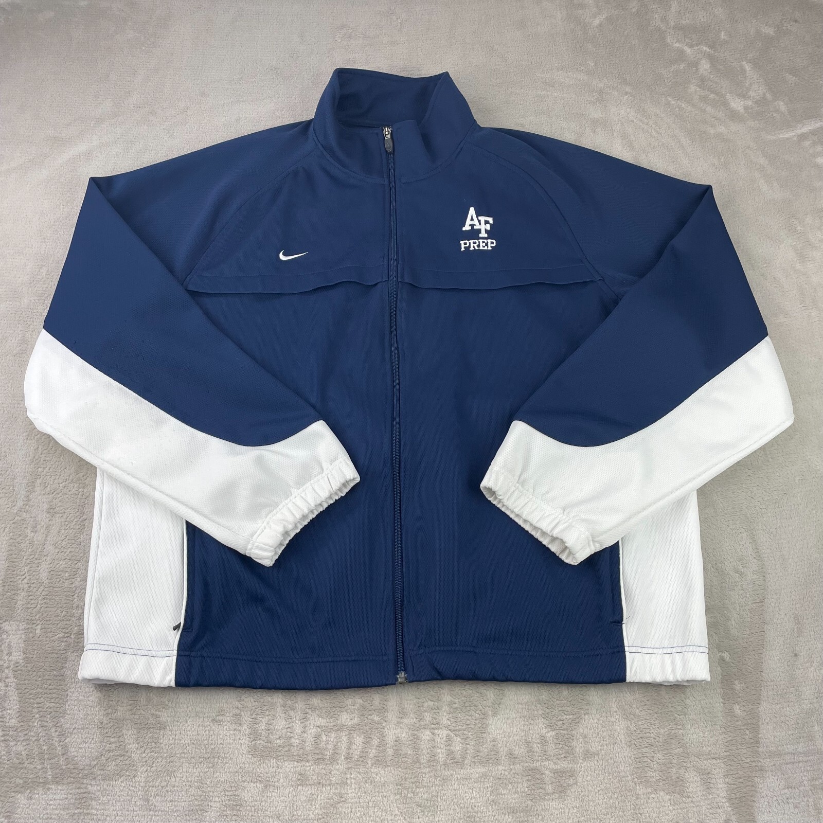 Nike ジップアップジャケット　ベージュ　XL Nike ナイキ ベージュ ジップアップジャケット ジャージ - メルカリ