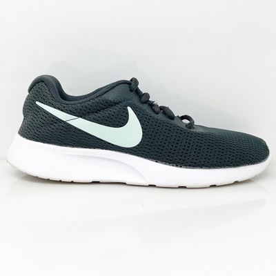 

Nike Womens Tanjun 812655-006 Серые кроссовки для бега, размер 6, Серый, Tanjun