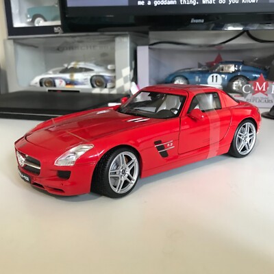 Mondo 1:18 Mercedes Benz SLS AMG Diecast Model Car