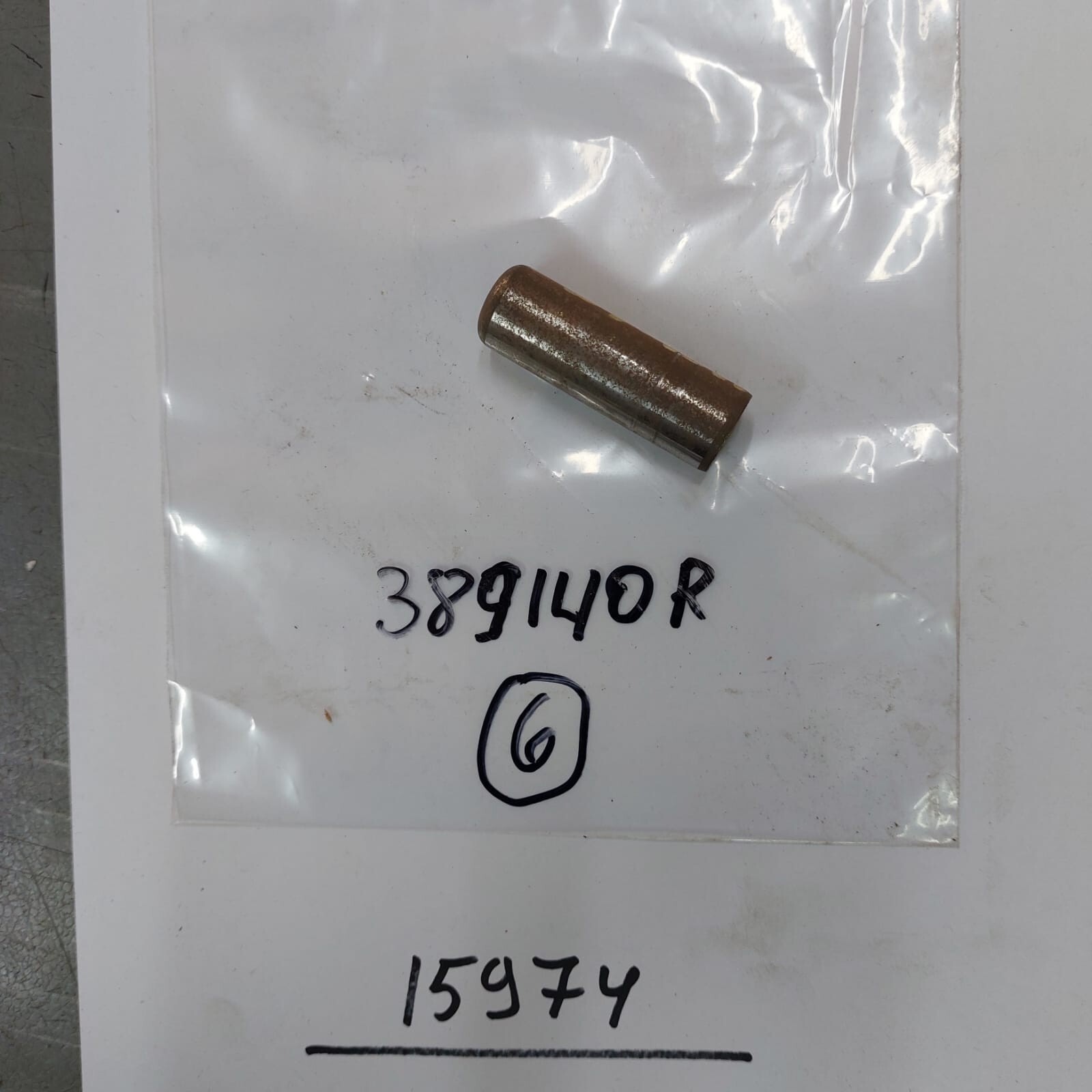 NOS TRACTOR PARTS 389140R1 PIN fit 2656, 686, 544, 656, 666