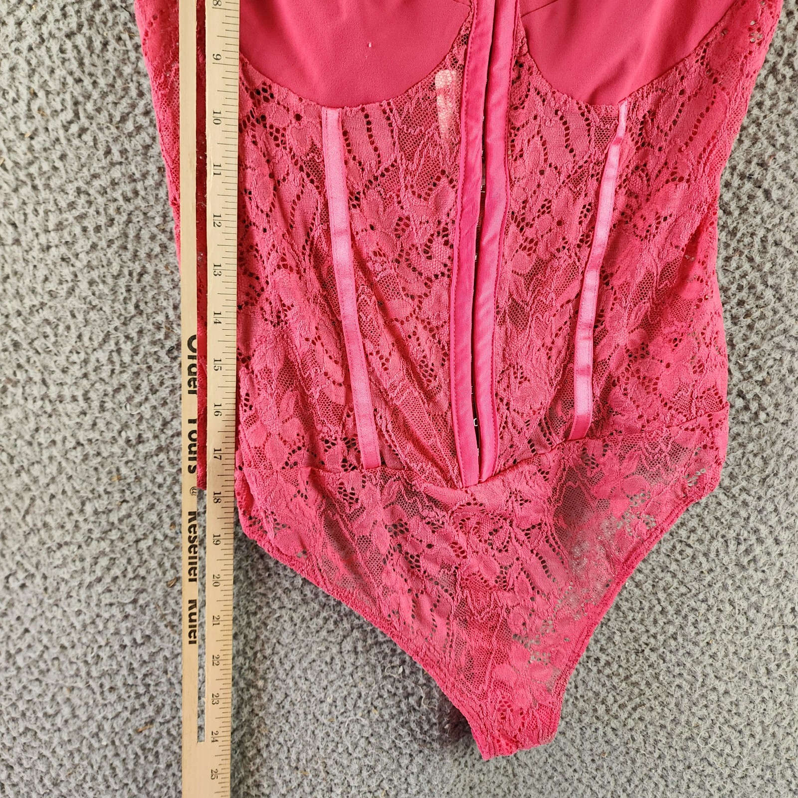 Intimately FP Lace Night Rhythm Thong Bodysuit Women's M Raspberry Sorbet Floral - Picture 6 of 13