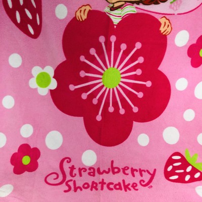 Strawberry Shortcake Berry Cute Pink Fleece Throw Blanket 62 X 46