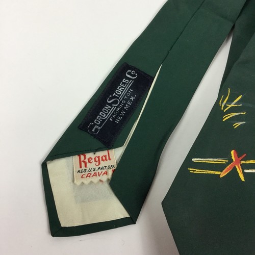 1940s Regal Cravat Tie Hand Painted Duck Hunting Dog Feathers Necktie Vtg