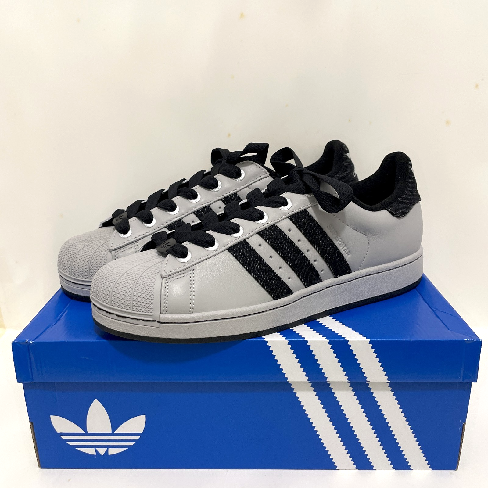 新品　adidas SUPERSTAR VINTAGE 28cm adidas Superstar Vintage Shoes - White | Free Shipping with