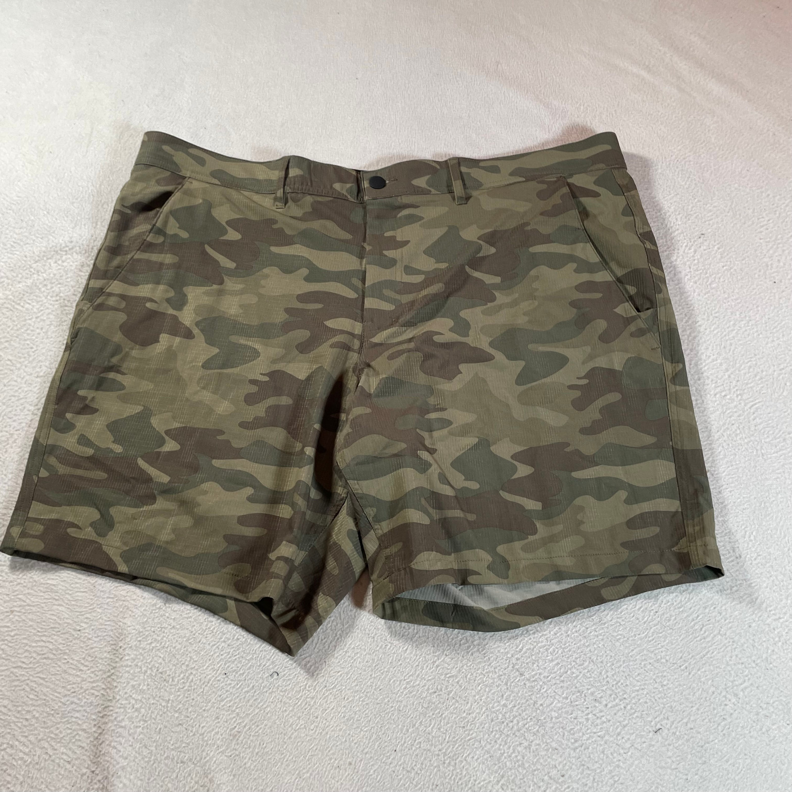 パンツ opium wood camo fur buggy shorts swag opium wood camo fur buggy swag - メルカリ