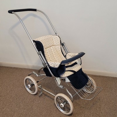 old fashioned pushchair
