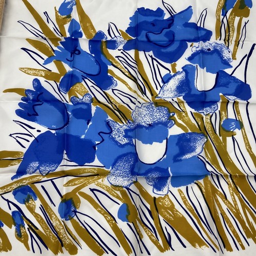 【よつぼし★様リクエスト】664 Vera Neumann プレート 3枚 Vtg Vera Neumann Red, White & Blue Flower Silk Scarf 22