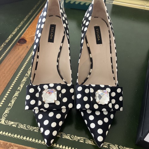 ESCADA スエードブラウンハイヒール 36 ESCADA スエードブラウンハイヒール 36 ESCADA スエードブラウン