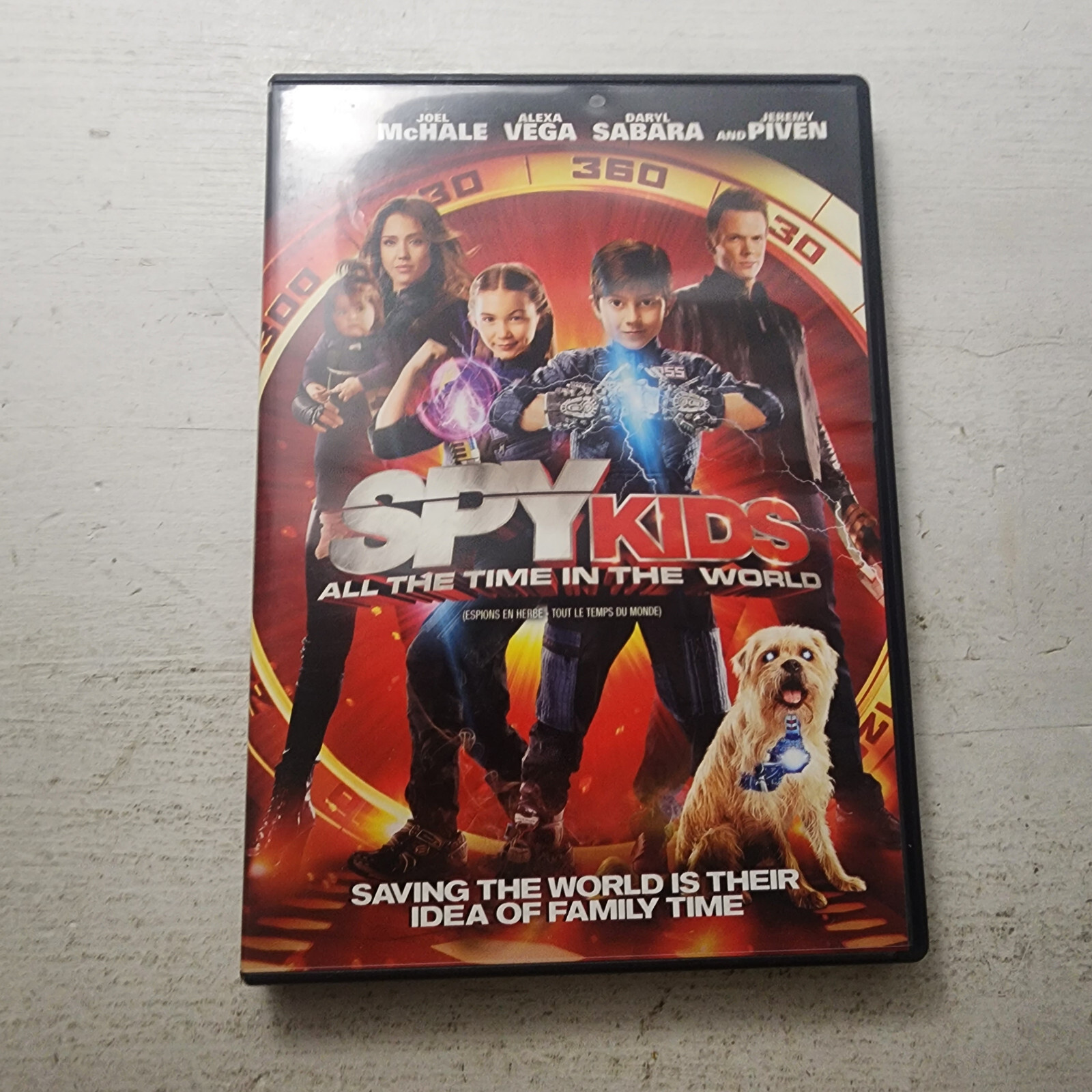 (未使用･未開封品)Travel the World With Kids [DVD] Amazon.com: Travel the World with Kids (Tin Case Packaging