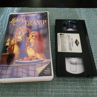Disney Lady and the Tramp VHS Walt Disney Classics Black Diamond Clamshell Movie