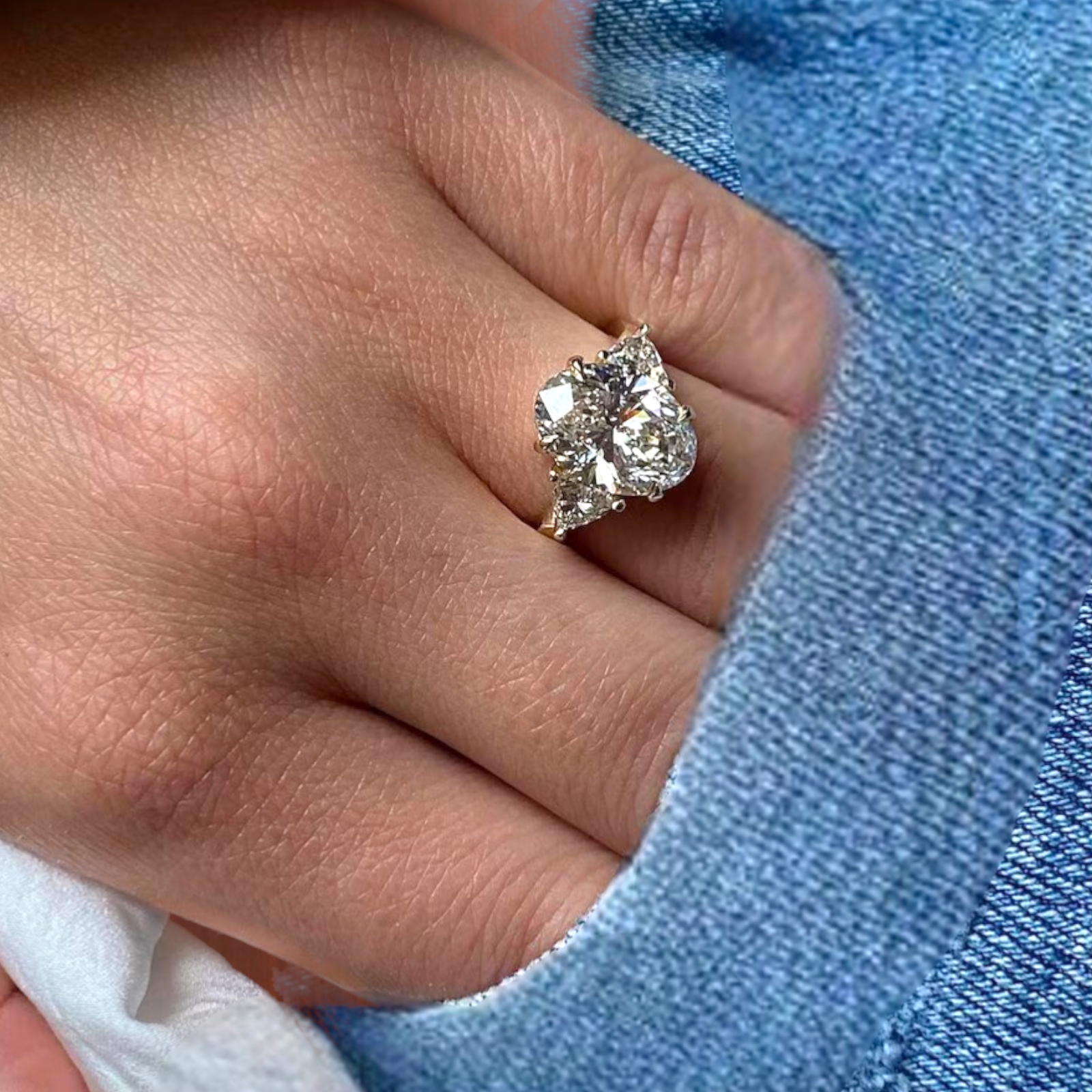 5.70 Ct Diamond Engagement Ring IGI Certified Lab Grown 18K Yellow Gold Oval Cut