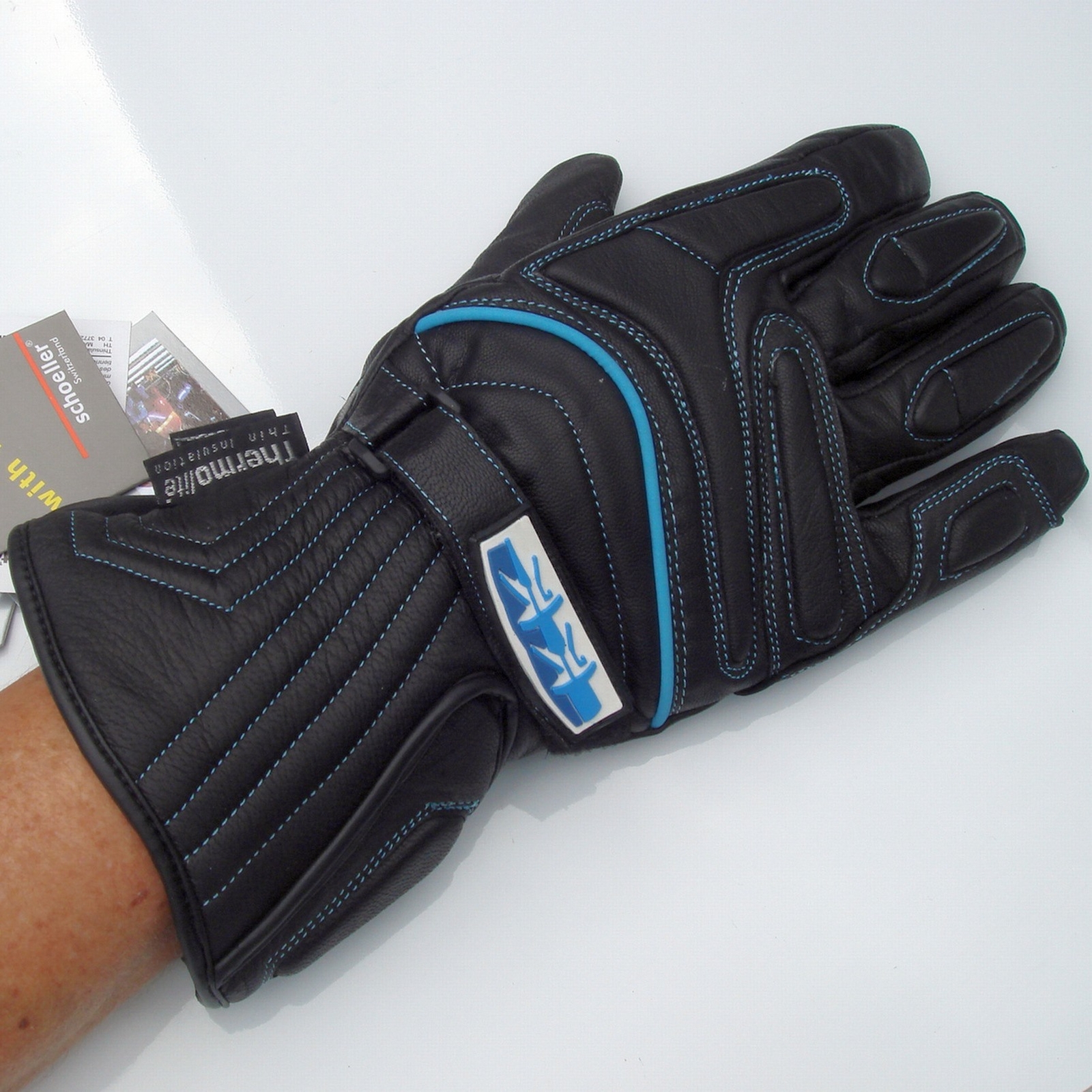 richa hipora gloves