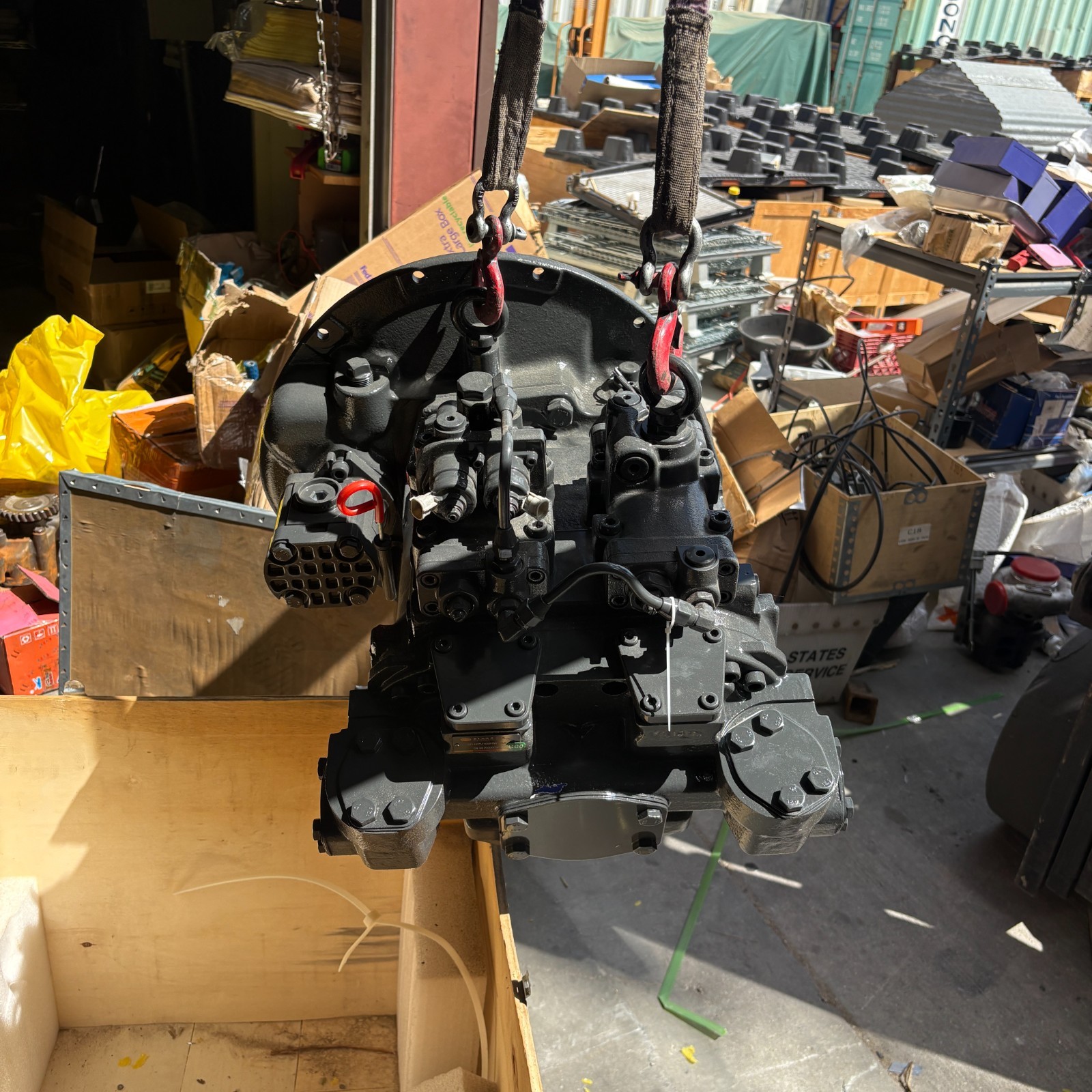 ほり 9192497 9197338 9227923 Hydraulic Main Pump for Excavator