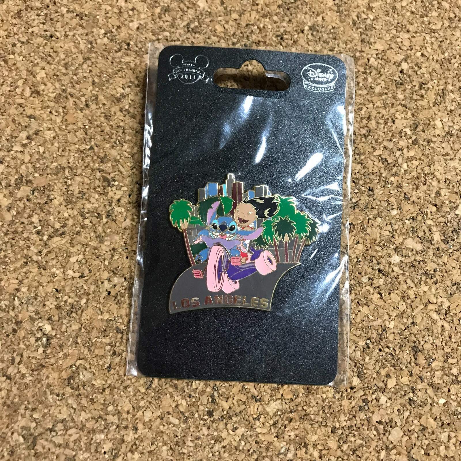 Pin 87484 Japan Disney Store Lilo & Stitch Los Angeles USA