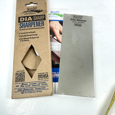 DMT Dia-Sharp Coarse Grit D8C Measures 8'' x 3'' x 3/8''. Continuous surface. Grit