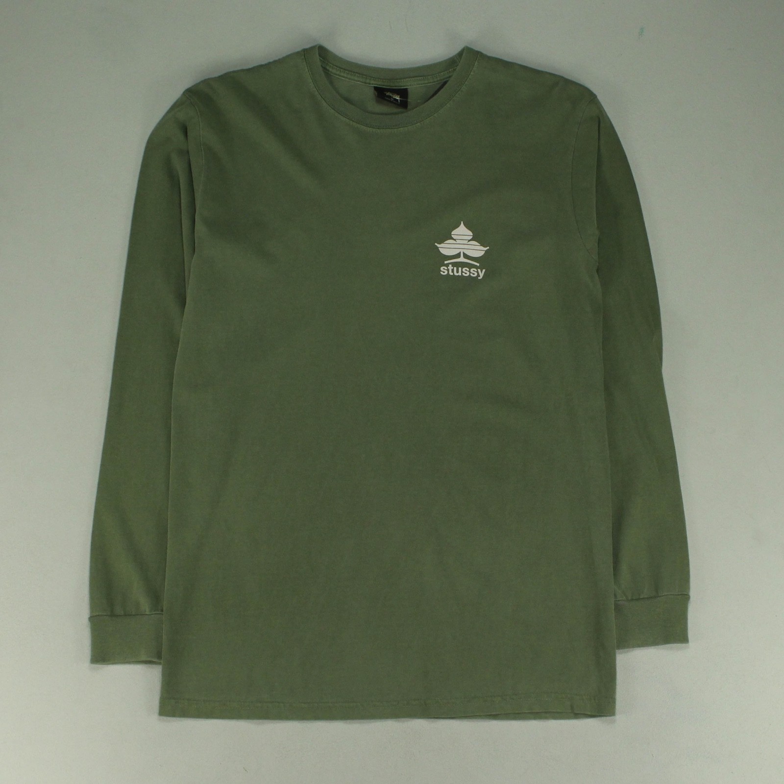 vans pigment tees