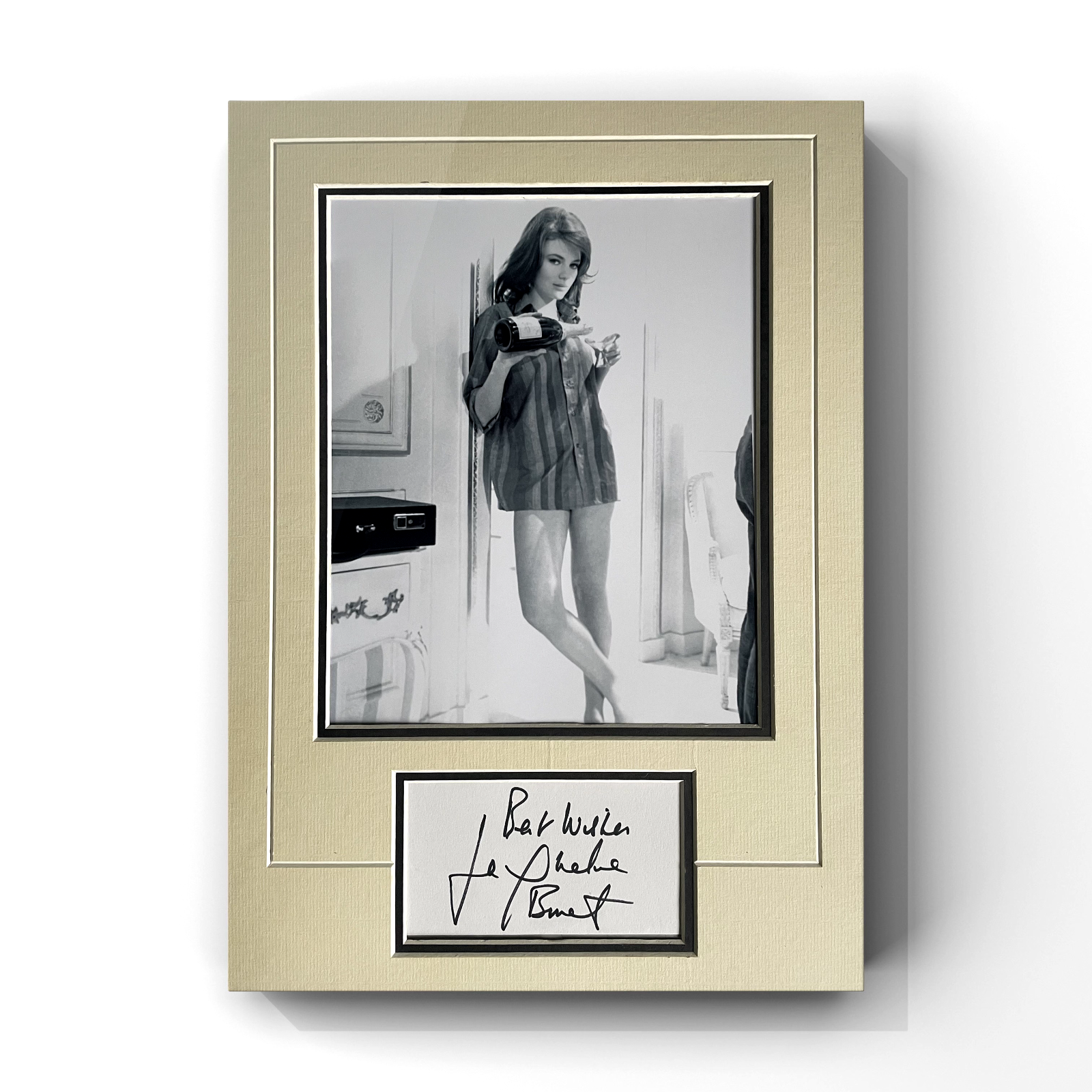 Jacqueline Bisset - Bond Girl Signed Display