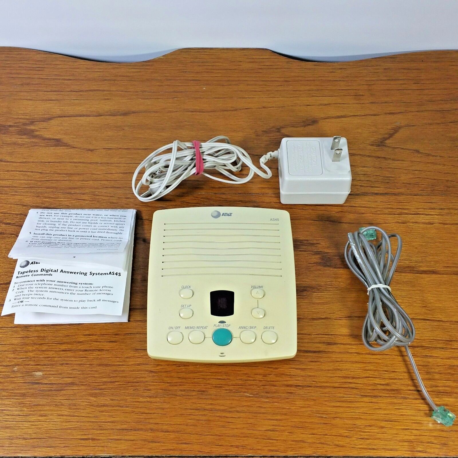 AT&T AS45 Tapeless Digital Answering Machine with Time Day Original Box