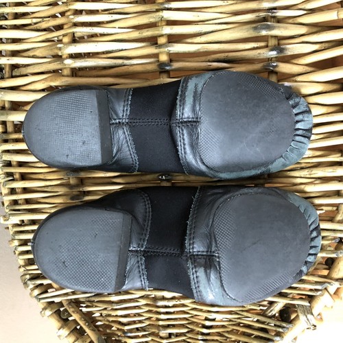 CAPEZIO Child's Black LEATHER Split Sole JAZZ Dance SHOES Size 7