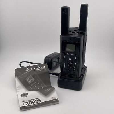 Pair Of Cobra MicroTalk CXR925 22 Channel Portable Two Way Radio Walkie Talkies