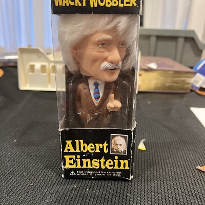 Funko Albert Einstein Wacky Wobbler Bobblehead Hair Figure 2003 Excellent