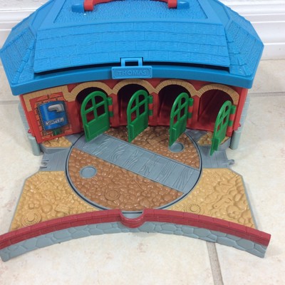 thomas and friends roundhouse