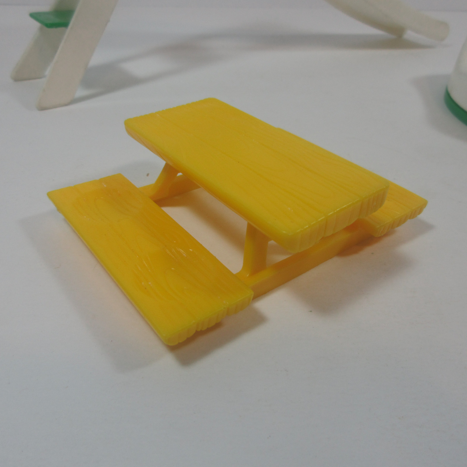 VINTAGE 1972 WEEBLES WOBBLE PLAYGROUND SLIDE & MERRY GO AROUND TABLE RETRO PARTS