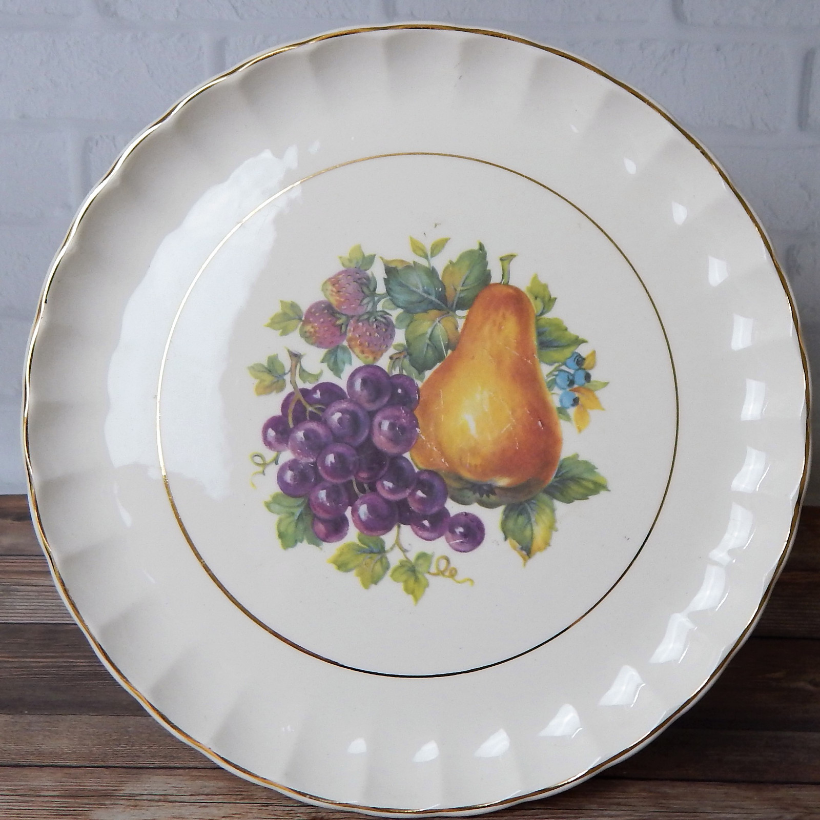 Vintage W S George Bolero Decorative Plates Set of 2 Fruit Gold tone Trim 9.25