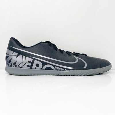 

Мужские футбольные бутсы Nike Mercurial Vapor 13 Club AT7997-001, размер 13, Черный, Mercurial Vapor 13 Club