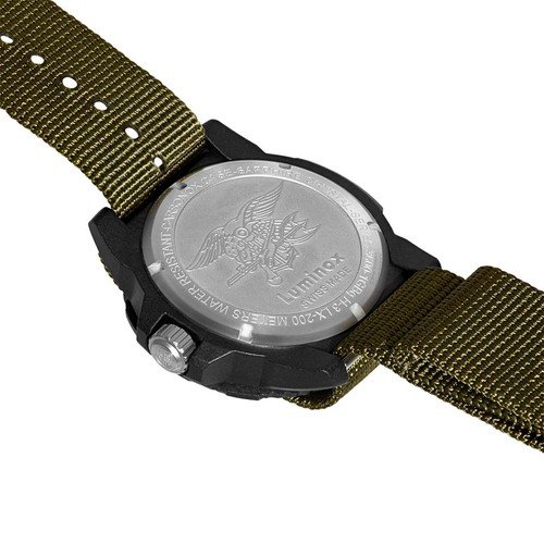 Pre-owned Luminox 3617.set Men's Navy Seal 3600 Series Green Dial Strap Watch