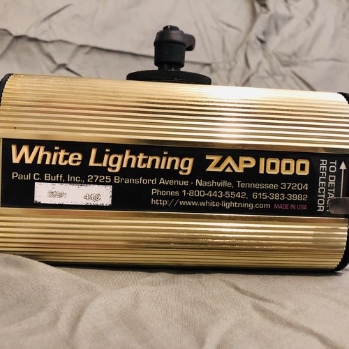 Paul C Buff White Lightning UltraZap 1000 Monolight Flash Unit With Stand