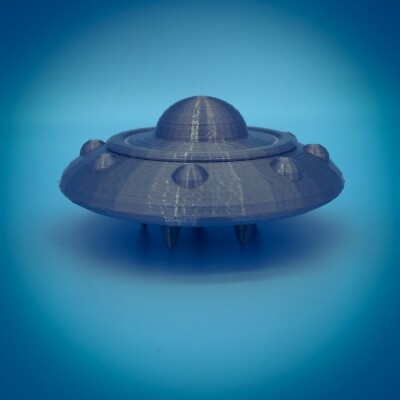 UFO Flying Saucer Alien Space Ship - Z Scale 1:220 - Retro or Classic Style USA!