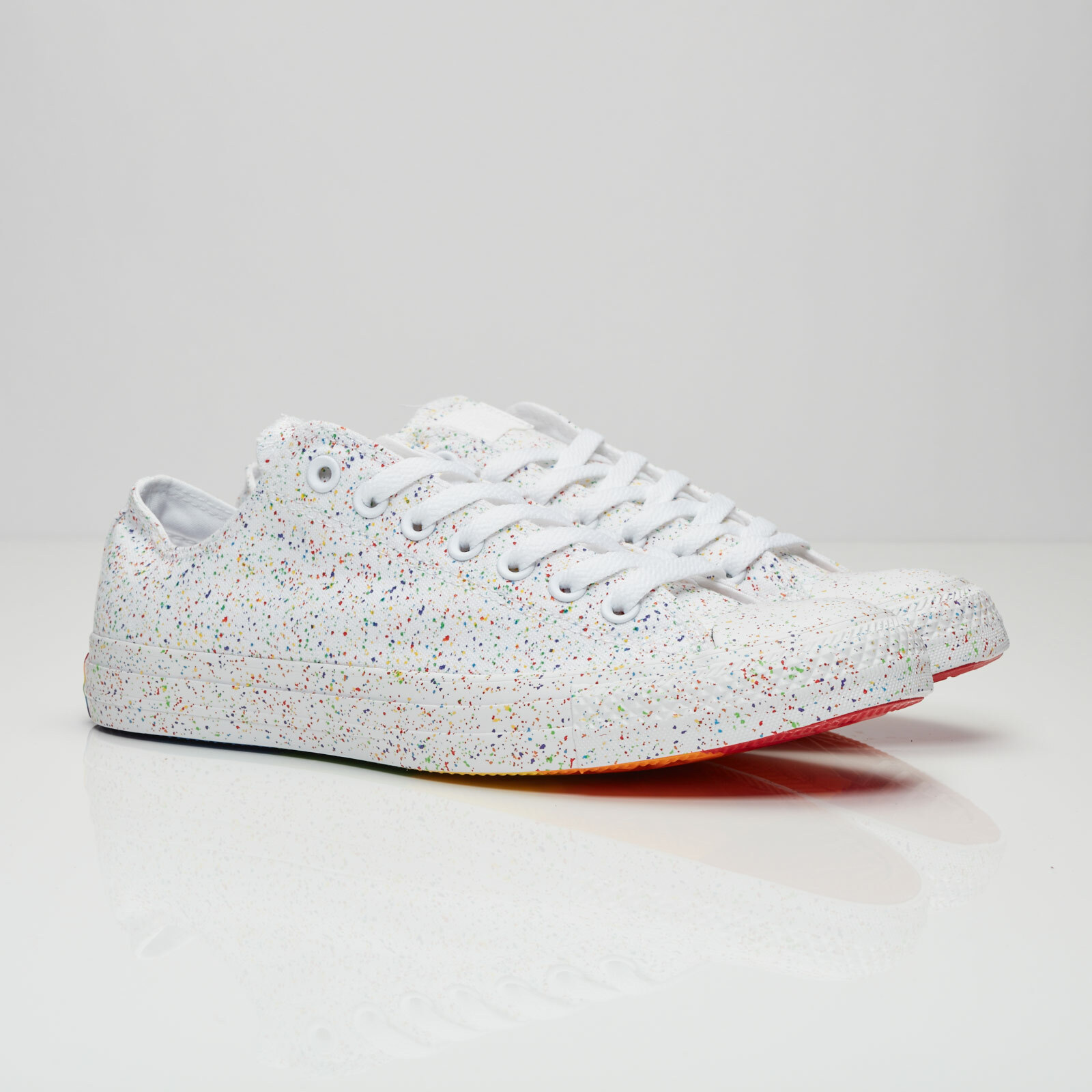 10 мужских кроссовок Converse PRIDE LGBT Rainbow Chuck Taylor All Star 153077C White Shoes