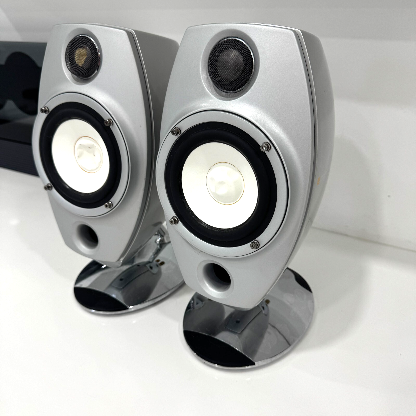2x Sony SS-LA500ED Ultimate Luxury Audio System Speakers