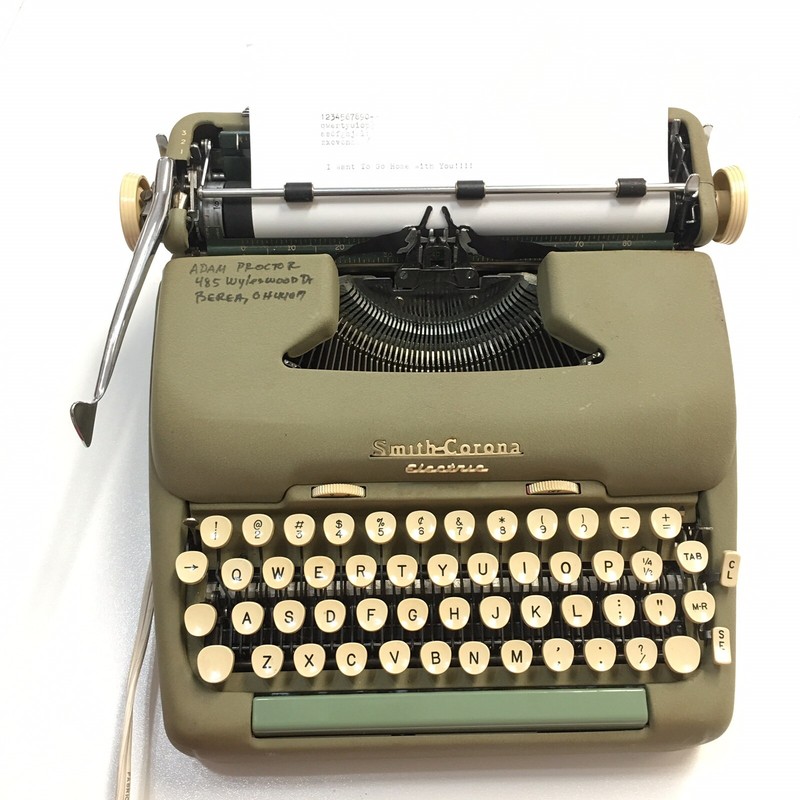 Smith Corona typewriter photos of Smith Corona 5TE Electric by year