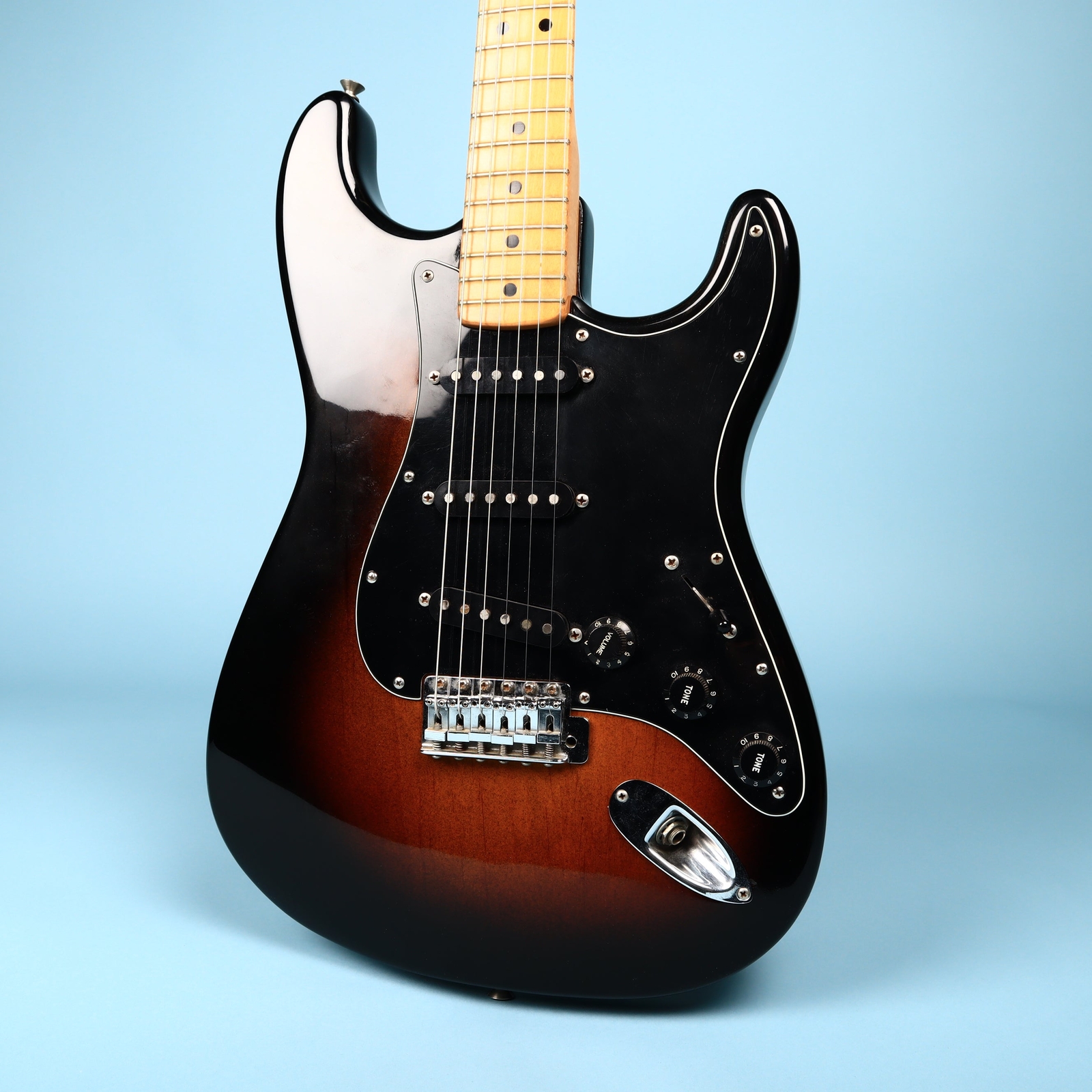 ギター Fender  Stratocaster  Sunburst 1974 Fender Stratocaster Electric Guitar Sunburst (Refin) | eBay