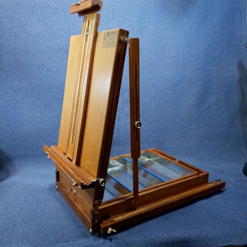 French Easel by Trident, El Greco, Mahogany, Vintage, Very nice, 3 legs.