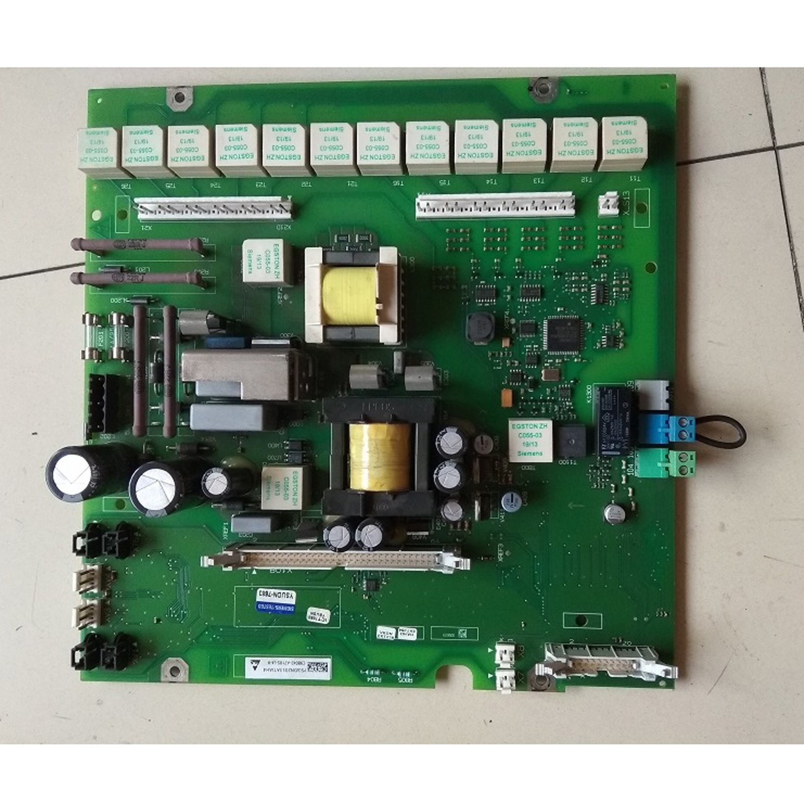 5D140 SIEMENS C98043-A1600-L1-18 保証付き 5D140 SIEMENS