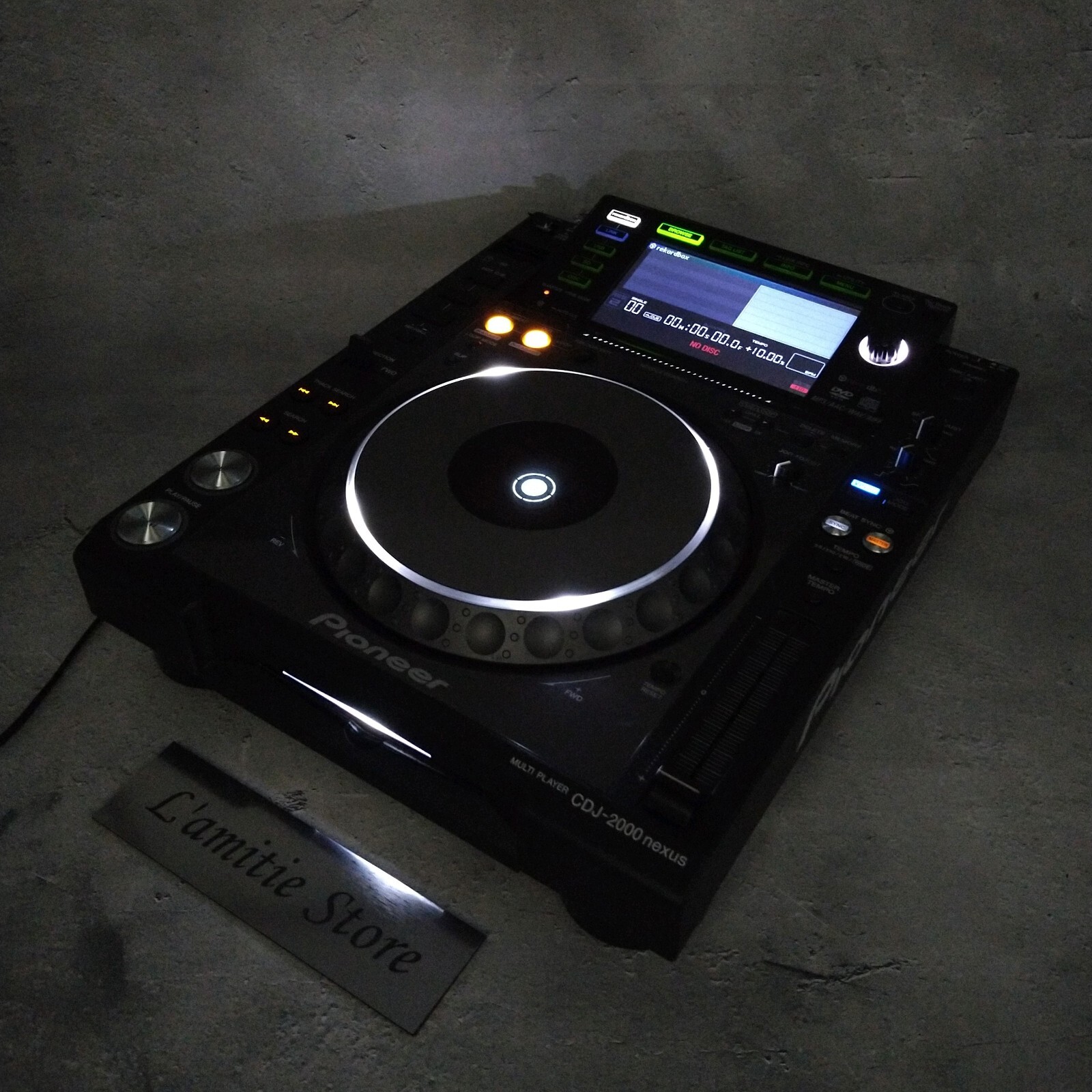 Pioneer CDJ-2000NXS Pro DJ Multi Player Digital Turntable Pioneer CDJ-2000NXS Pro DJ Multi Player Digital Turntable