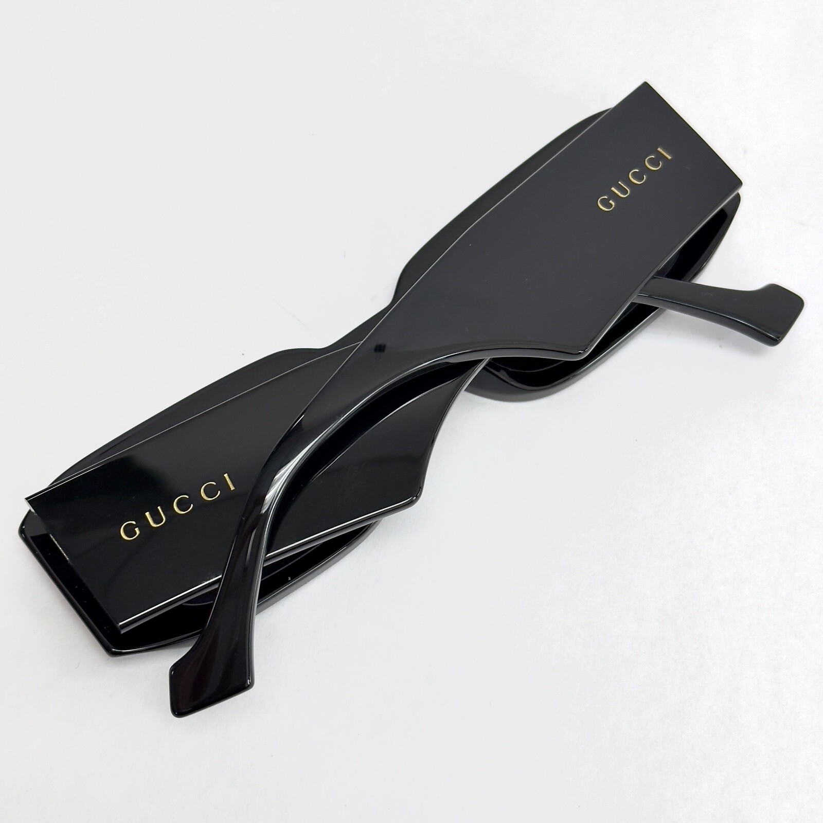 Pre-owned Gucci 1426 Black Narrow Rectangular Logo Gg1426s Unisex Sunglasses 001 In Gray