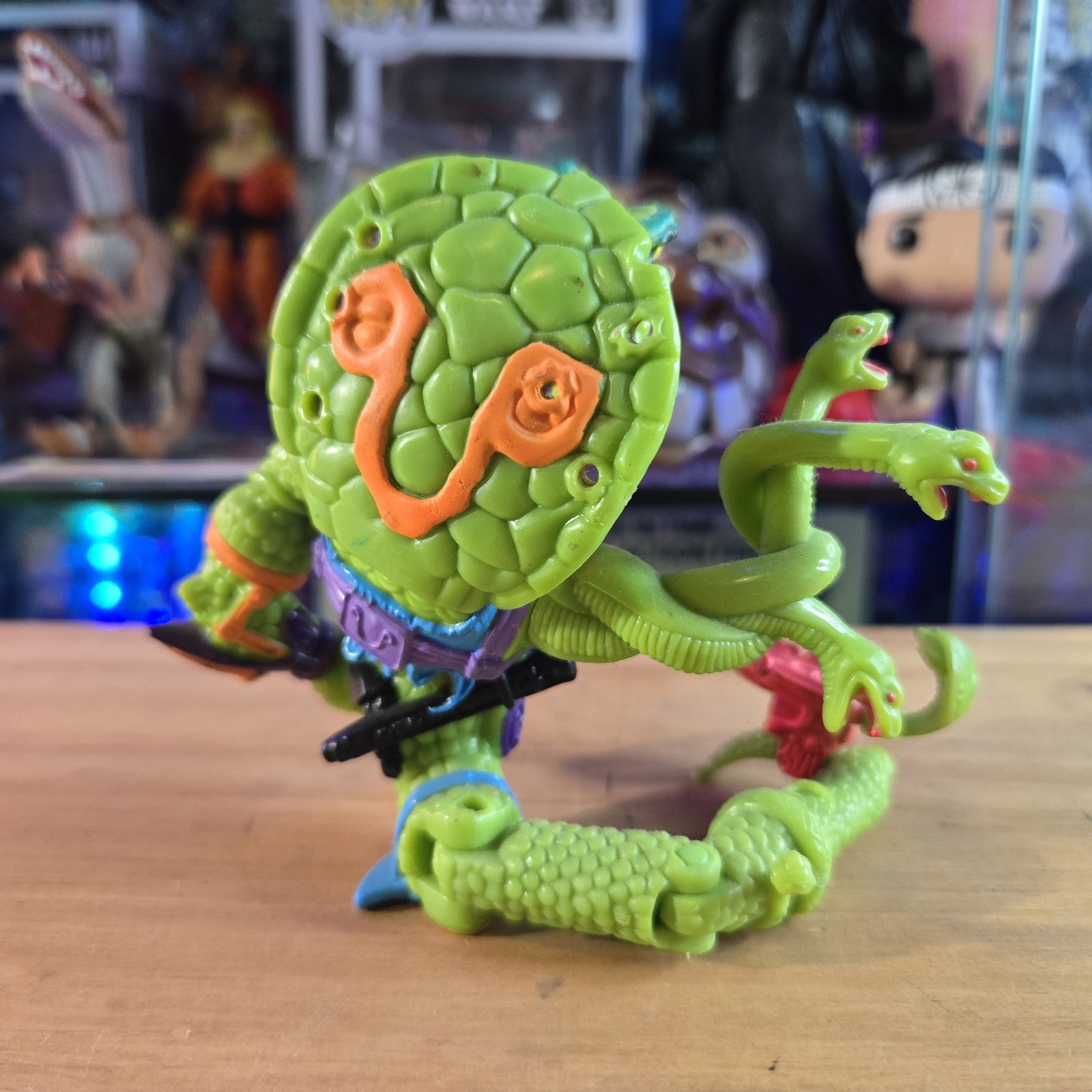 Vintage 1992 TMNT Scale Tail Action Figure Complete with File Card