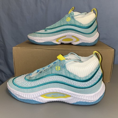 シューズ(男性用) NIKE COSMIC UNITY2 size13 Amazon.com | Nike Cosmic Unity 2 Unisex Shoes Size 8, Color