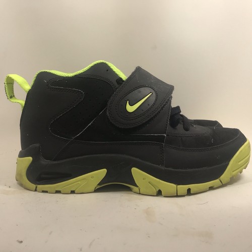 nike air mission black volt