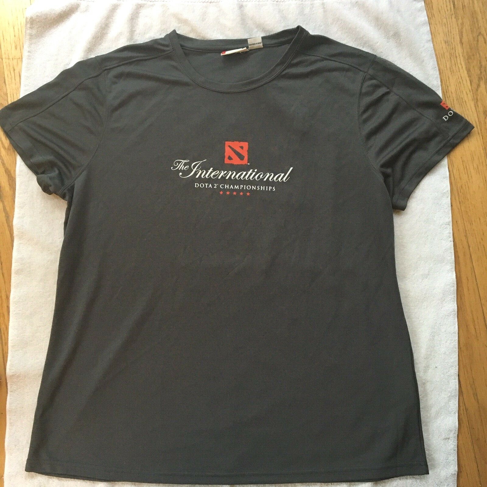 Кофта the international dota 2. Кофта int dota2. Кофта the international dota 2. Футболки fenrir. Футболка dota 2 international.
