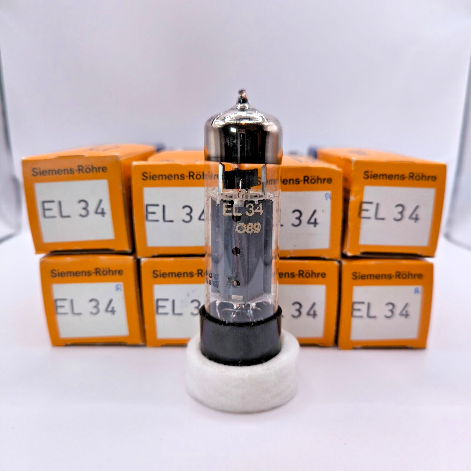 6CA7  EL34  （SIEMENS） 6CA7=EL34 Siemens Germany skinny bottle branded CEI NOS 1975