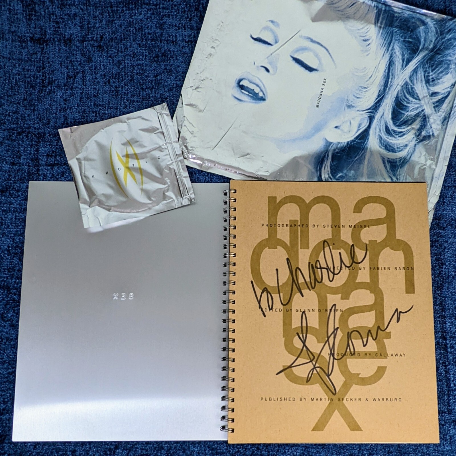 MADONNA SIGNED SEX BOOK AUTOGRAPGH w PROMO CD & COMIC UK MADONNA SIGNED SEX BOOK AUTOGRAPGH w PROMO CD & COMIC UK