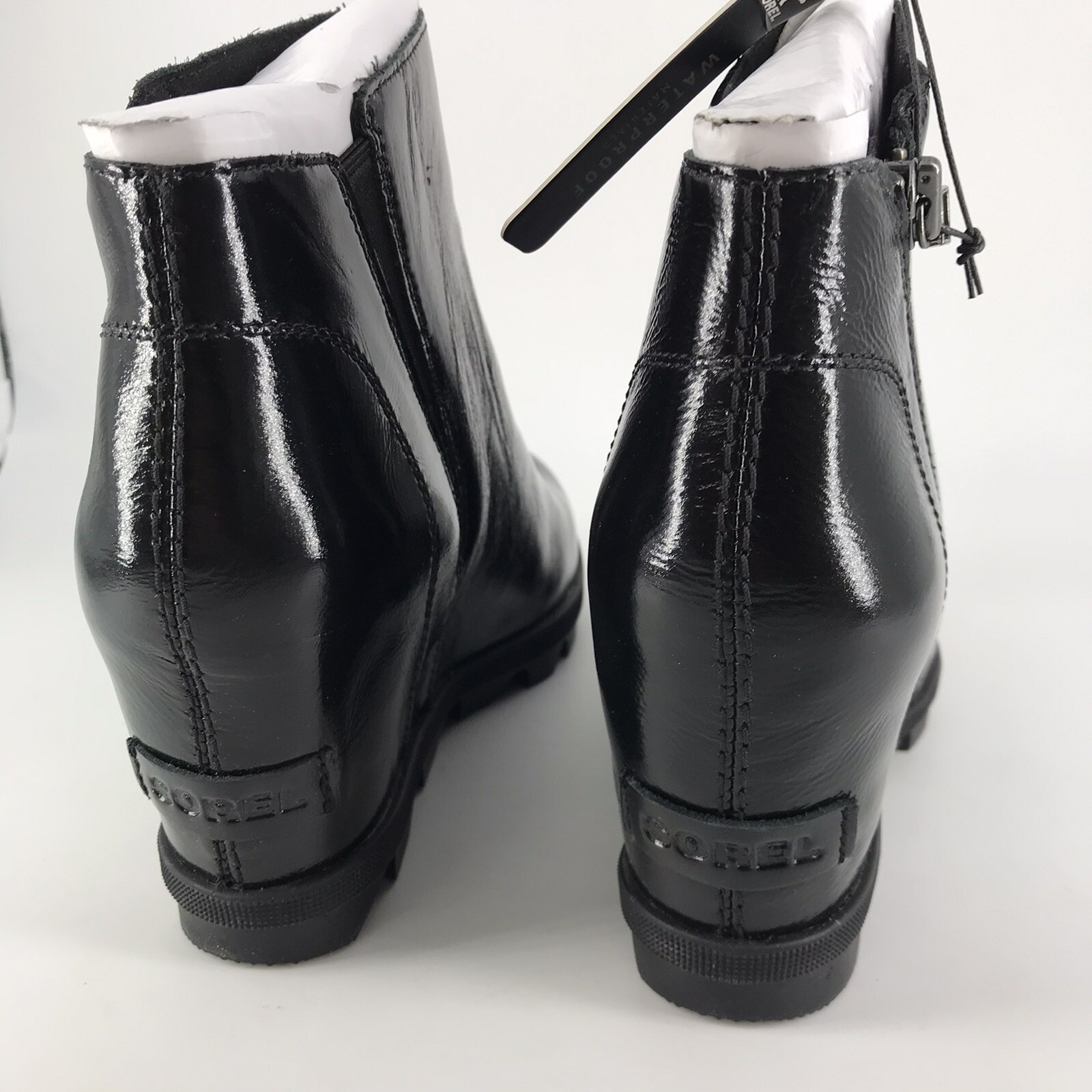 black joan of arctic wedge